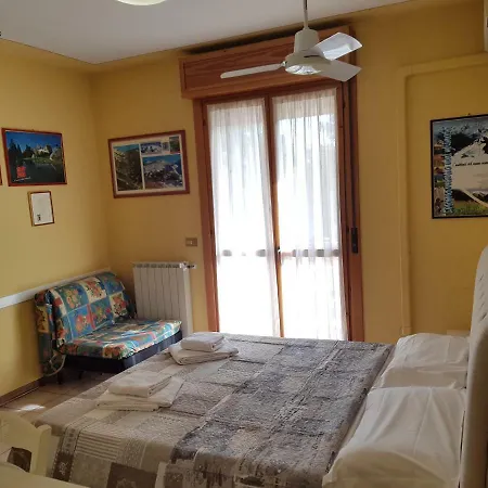 Albero Cisanello فندق مبيت وإفطار بيزا